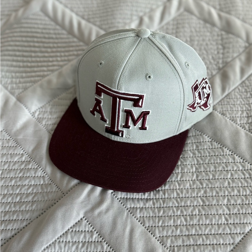 Texas A&M Aggies Gray and Maroon Cap with Logo